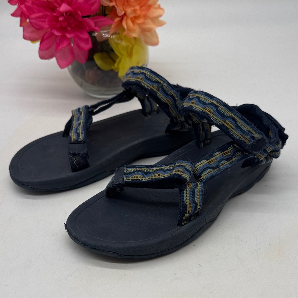 Teva Blue Gold Kids Hiking Sandals Size 2 KET9388D